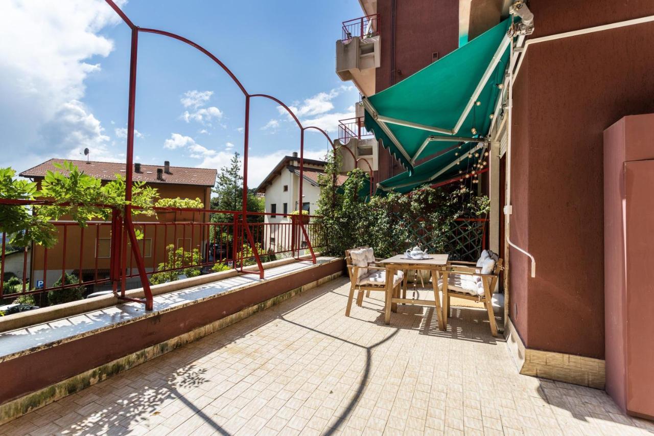 Апартаменти La Terrazza Брунате Екстер'єр фото